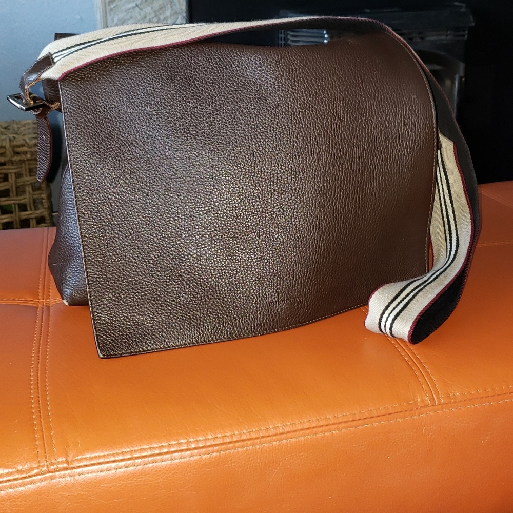 Burberry purse